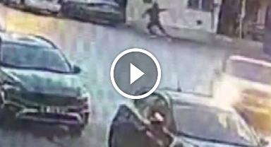 Ankara'da otobüs durağına silahlı saldırı! Olay anı böyle görüntülendi  