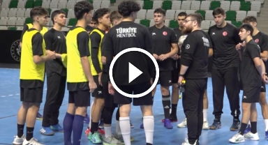 Genç Milli Hentbol Takımı Giresun'da Akdeniz Konfederasyon Kupası'na iddialı hazırlanıyor