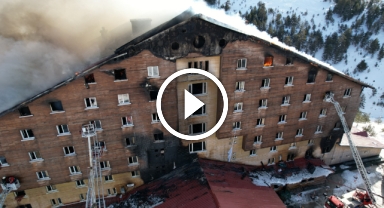 Kartalkaya'da alev alev yanan otel havadan görüntülendi