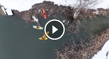 Beyaza bürünen Fatsa Gaga Gölü, kanolarla renklendi   