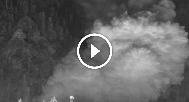 Rize'de çığ düşme anı güvenlik kamerasında