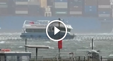 Denizde korku dolu anlar