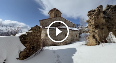 Gümüşhane'de tarihi İmera Manastırı'nda kar güzel görüntüler oluşturdu