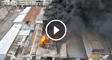 Sakarya'da alevlere teslim olan atölye havadan görüntülendi