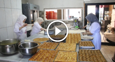 Tatlıcıların bayram mesaisi sürüyor