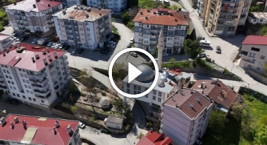 'Ayaklı cami' mimarisiyle dikkat çekiyor   