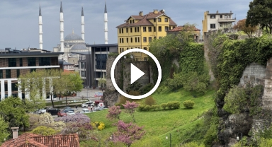 Trabzon'daki tarihi Zağnos Vadisi'nde ilkbahar