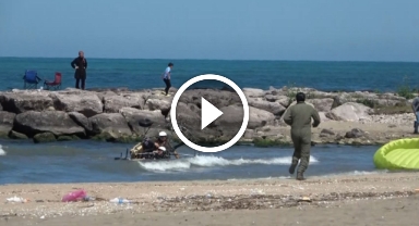 Giresun'da Gösteri Uçuşunda Kaza: Paramotor Pilotu Suya Düştü