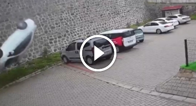 Ordu'da otomobil site bahçesine uçtu: 1 ölü