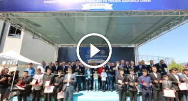 Bakan Kacır, Giresun'da Hasan-Kezban Özbek Mesleki ve Teknik Anadolu Lisesi'nin açılışına katıldı