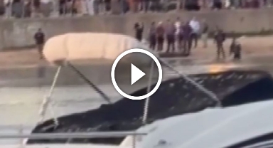 Kadıköy'de denize giren genç boğularak hayatını kaybetti