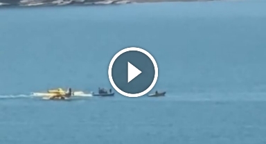 Adana'da yangın söndürme uçağı göle düştü