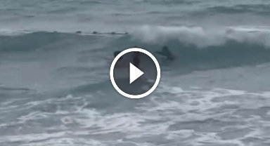 Boğulma tehlikesi geçiren iki genç kız kurtarıldı: O anlar kameraya böyle yansıdı 