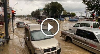 Bulancak'ta sağanak yağış etkisini gösterdi, belediye ekipleri yetersiz kaldı! 