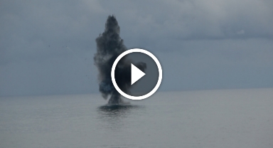 Karadeniz'de Bulunan Deniz Aracı İmha Edildi! Patlama Anı Kamerada