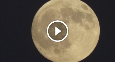 O dağ, dolunayda görsel şölen oluşturdu