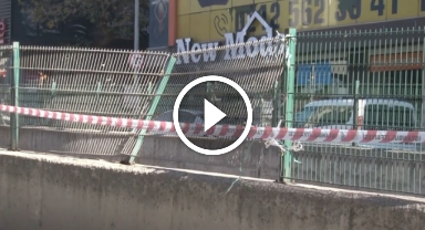 Tramvay hattının demir korkulukları alev aldı: Facianın eşiğinden dönüldü! 