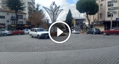 Kütahya Gediz'de 4.0 Büyüklüğünde Deprem! O Anlar Kamerada