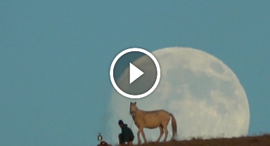 O kentte dolunay görüntüsü büyüledi!