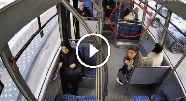 Otobüs Şoförü, Fenalaşan Yolcuyu Hastaneye Yetiştirerek Hayatını Kurtardı: O Anlar Kamerada