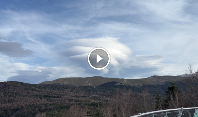 Uludağ semalarında mercek şeklinde bulut oluştu