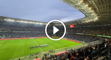 Tribünden düşen genç taraftar hayatını kaybetti